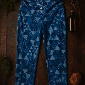 EUC Old Navy Active Women's Crops Tights Running Workout Yoga S Blue